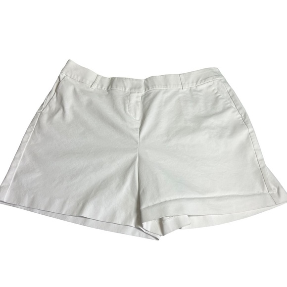 Lane Bryant White Wide Stretch Waist Shorts Sz 16P - Picture 1 of 11